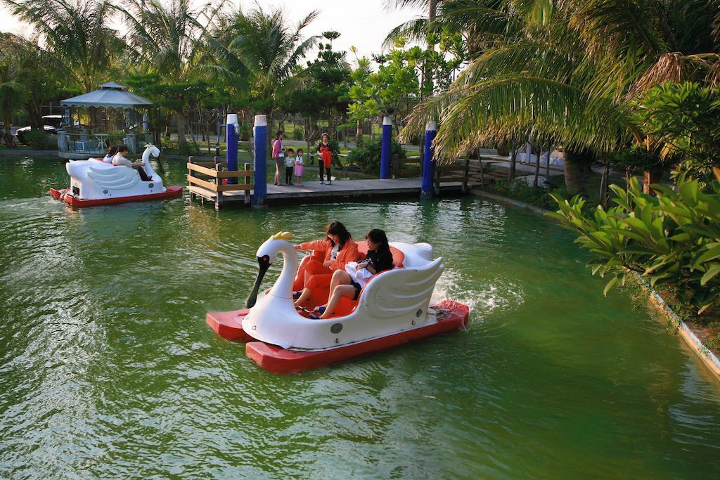Swan Lake Villa Resort Nanwan Eksteriør bilde
